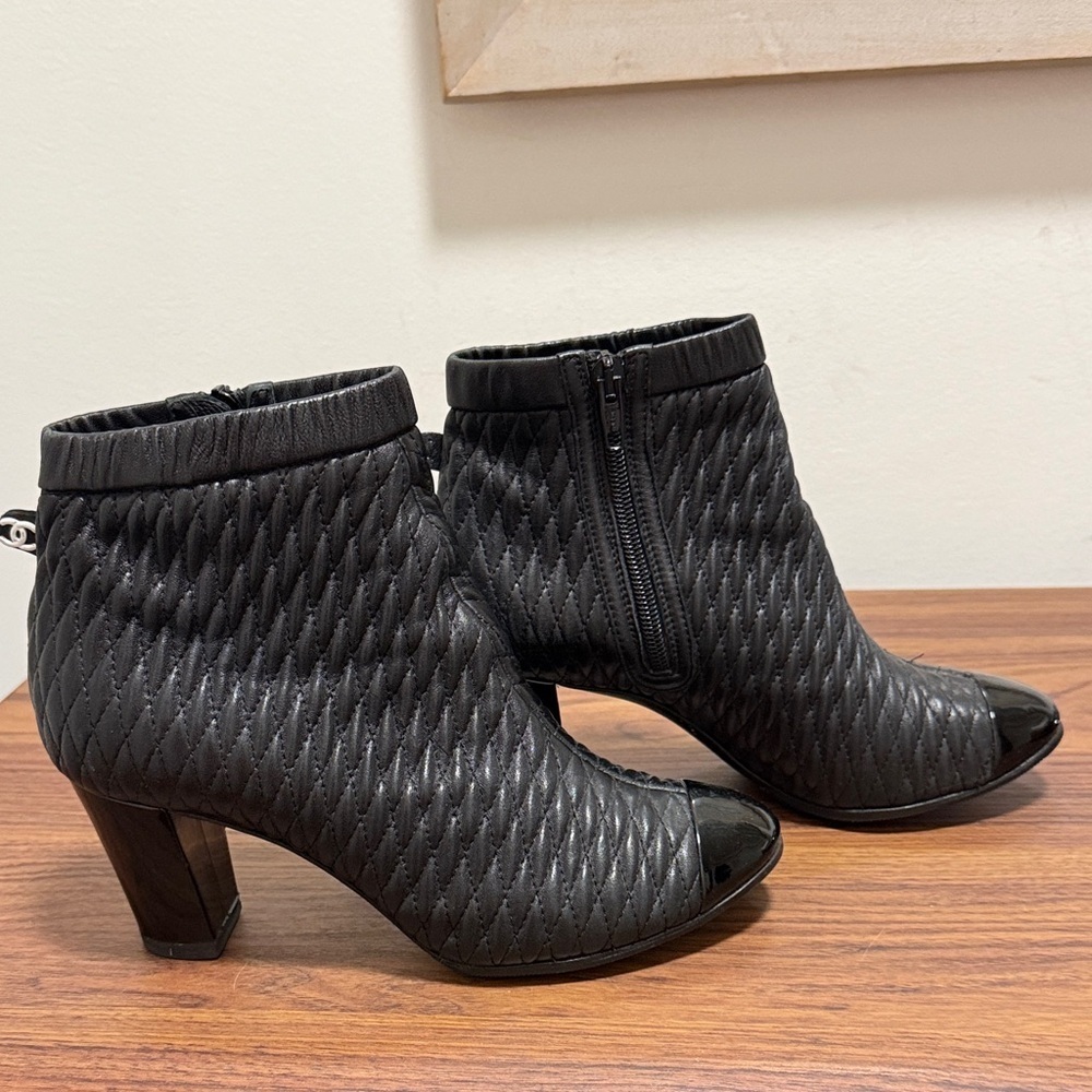 Chanel Authentic Woman’s Black Quilted Ankle Boot with Side Zipper. Size 38.